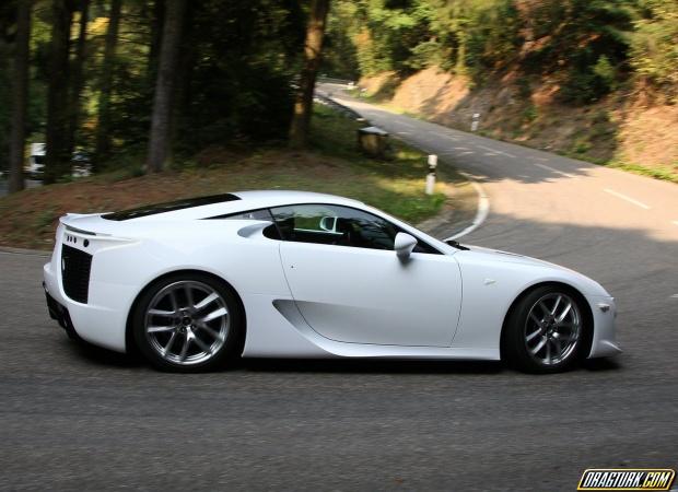 Lexus LFA